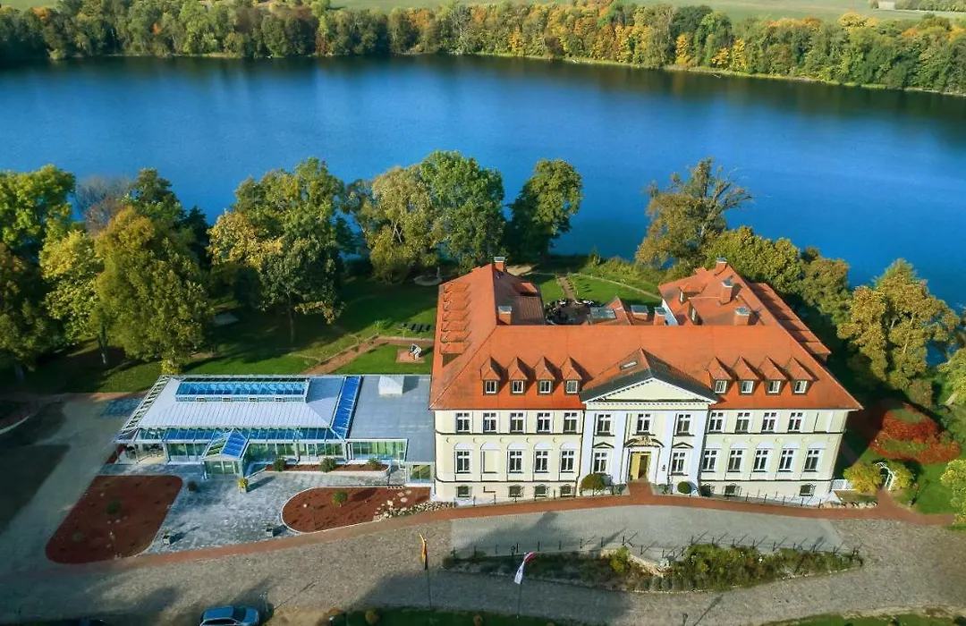 Seeschloss Schorssow-1
