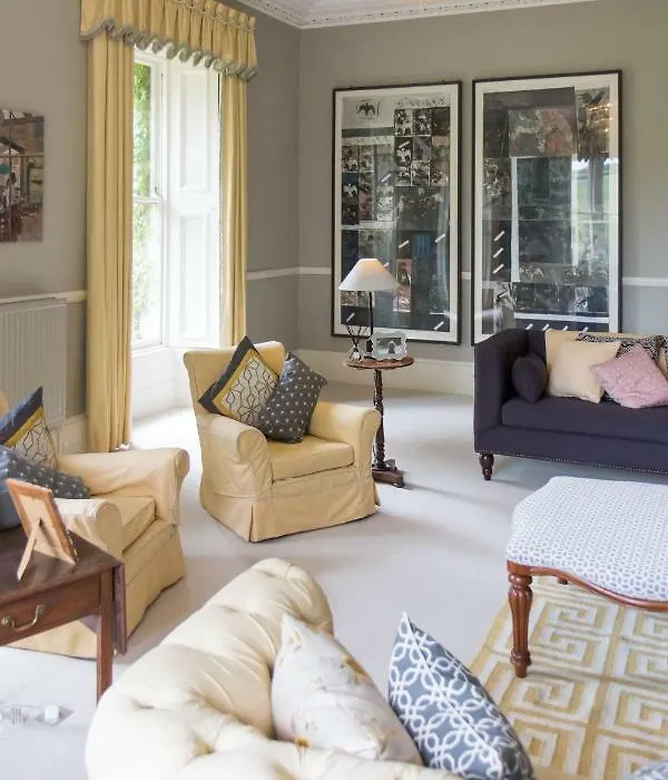 Newton Farmhouse B & B-1