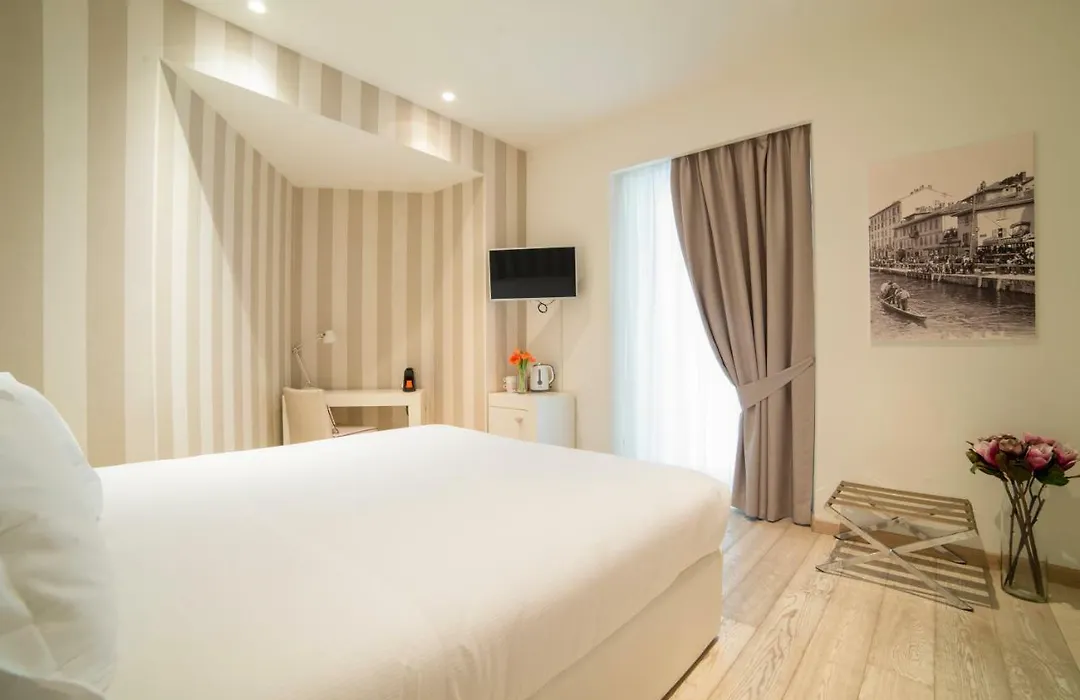 Rooms Milano Duomo-1