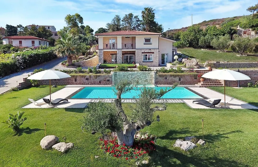 Villa Turquoise-1