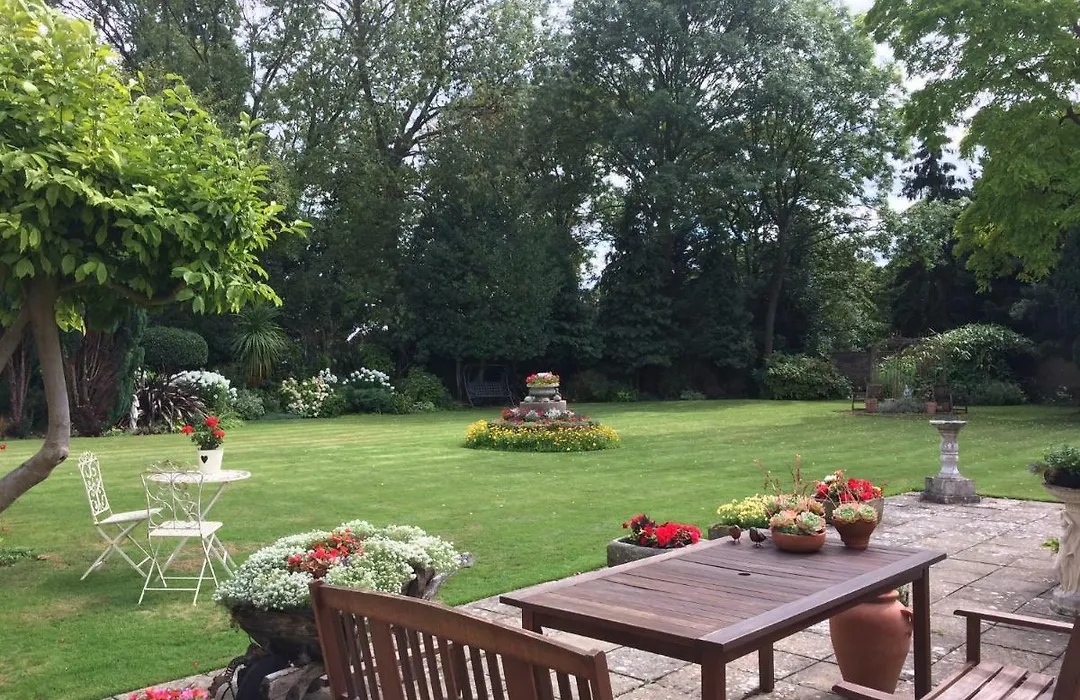 Little Manor-1