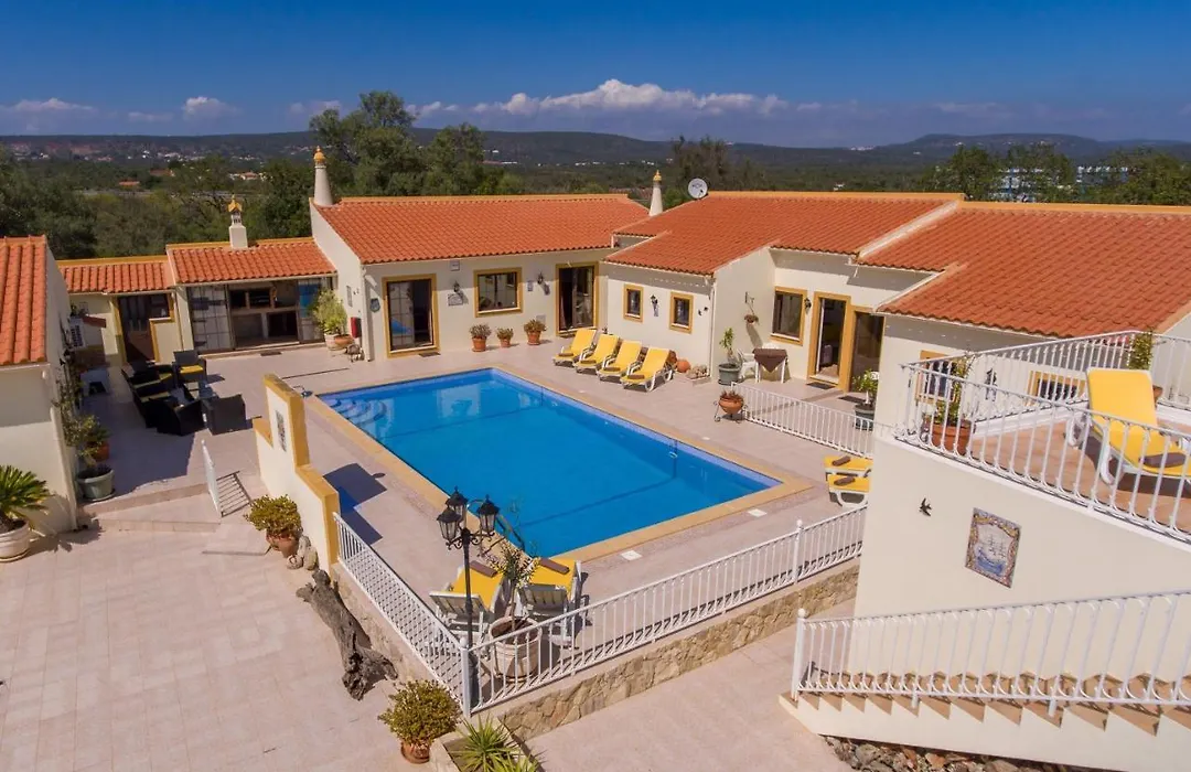 Casa Dos Ninos-1