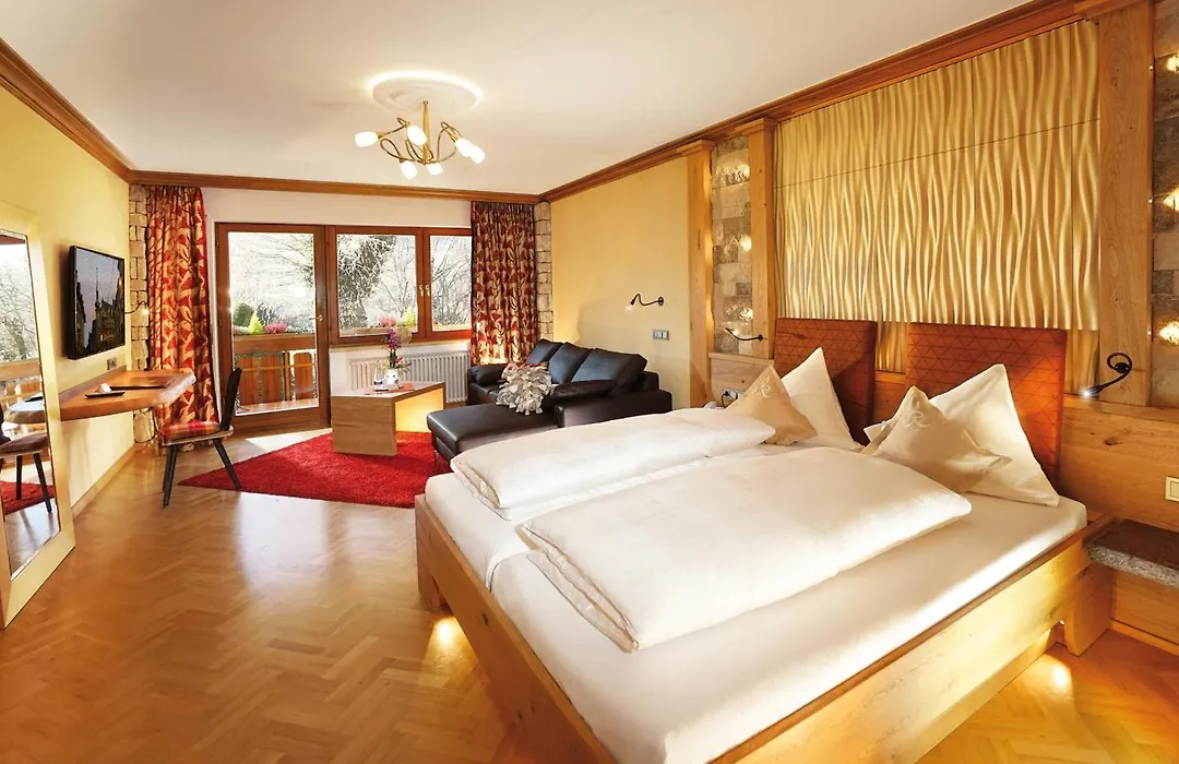 Hotel Rebstock Durbach-1