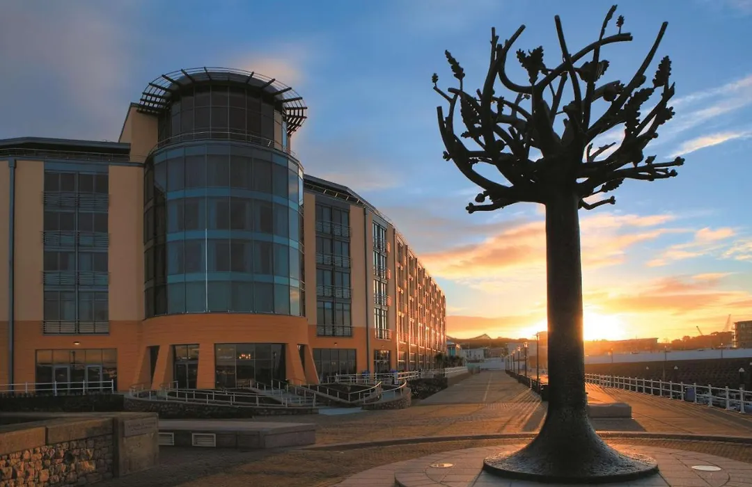 Radisson Blu Waterfront Hotel, Jersey-1