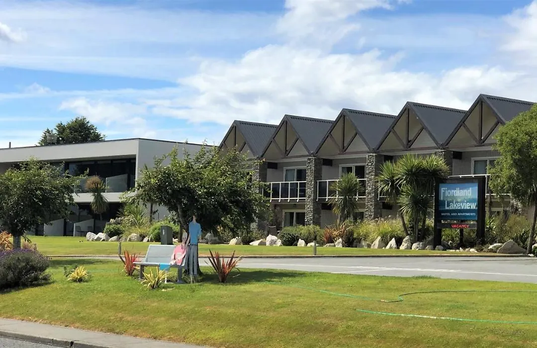 Fiordland Lakeview Motel And Apartments-1