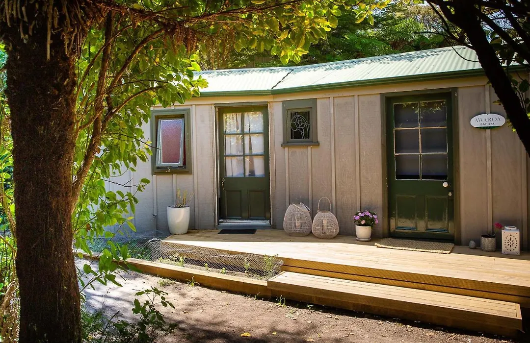 Awaroa Lodge-1
