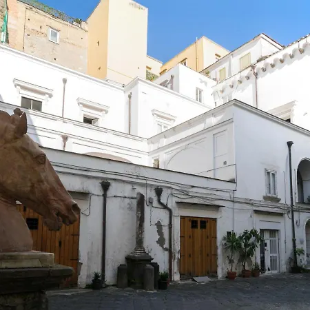 Suite&Luxury Rooms Palazzo Diomede Carafa-2