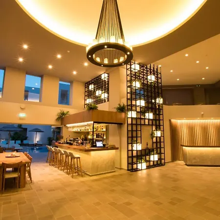 Parasol Luxury Hotel & Suites Adults Only-2