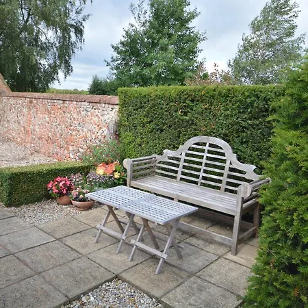 Jex Farmhouse B&B-2