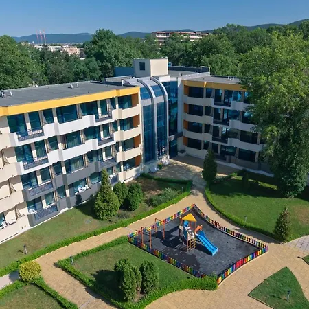 Hotel Glarus Beach-3