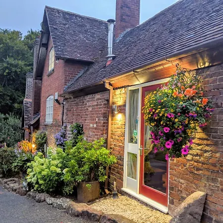 Worralls Grove Guest Farm House-3