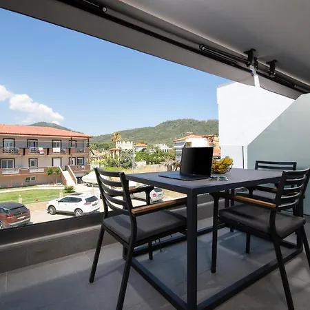 Sky Luxury Suites-2