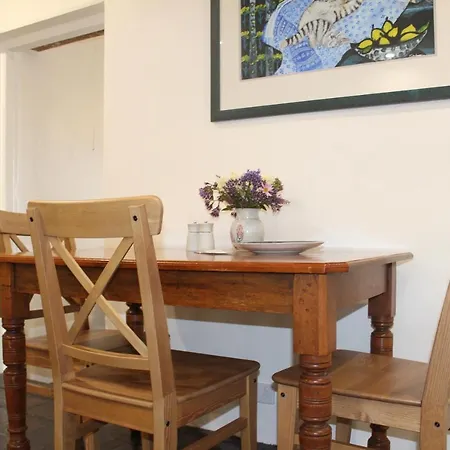Victoria Cottage-2