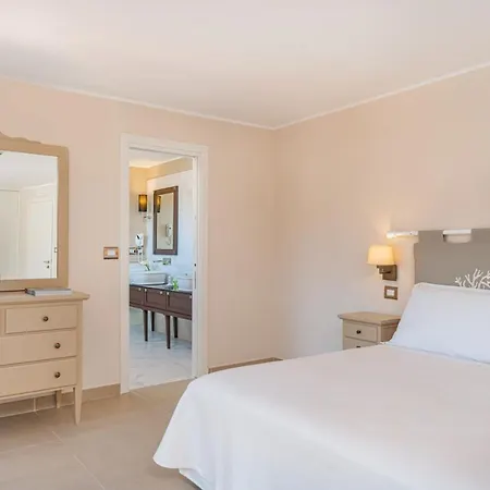 Hotel Cala Lunga-3