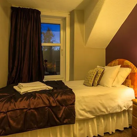 Craglands Guest House-2
