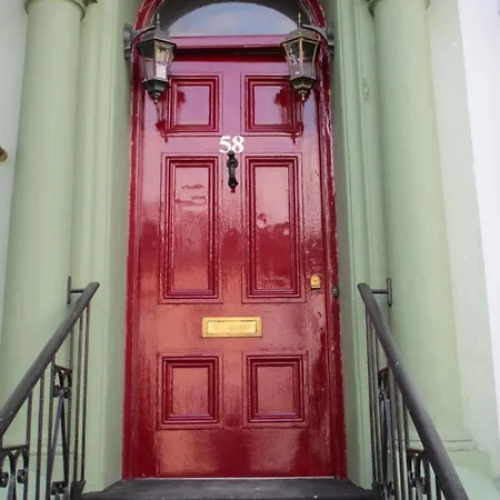 Cranborne Guest Accommodation Exclusively For Adults-2