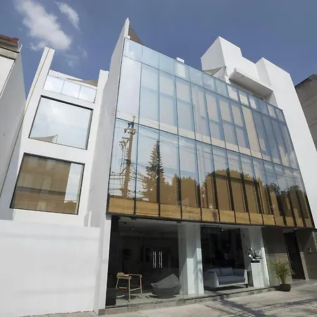 Suites Arboleda 215-3