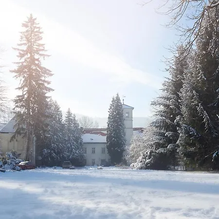 Zamek Na Skale-2