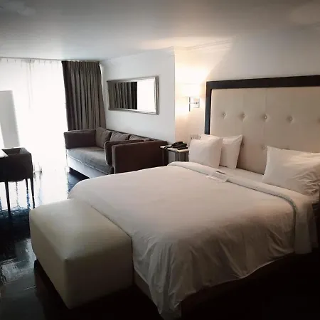 Suites Londres 212-3