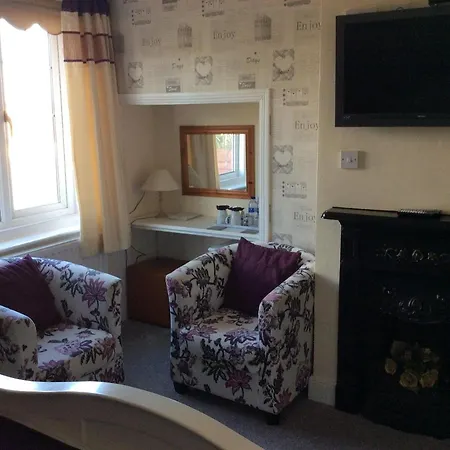 Highfield Guest House-2
