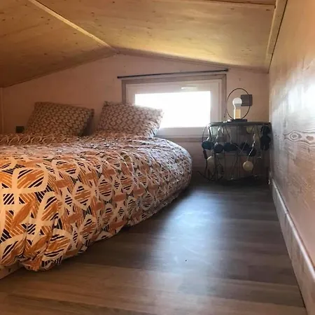 Les nuits insolites de la mothe - hébergement en bulle ou tiny house avec spa privatif-3