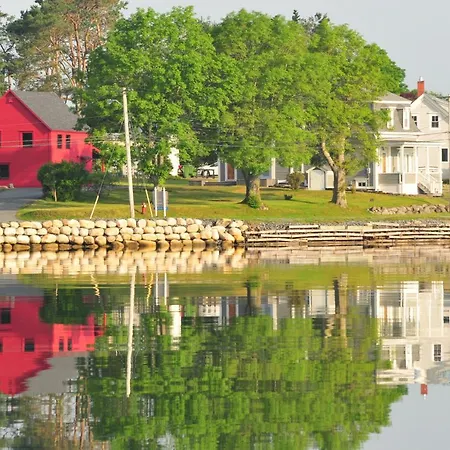 Smugglers Cove Inn-2