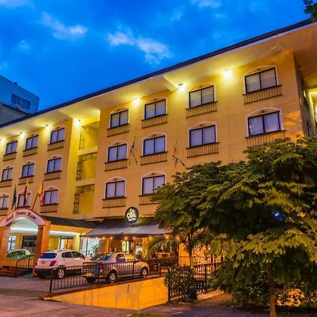 Hotel Pinares Plaza-3