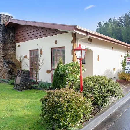 Gold Rush Inn-3
