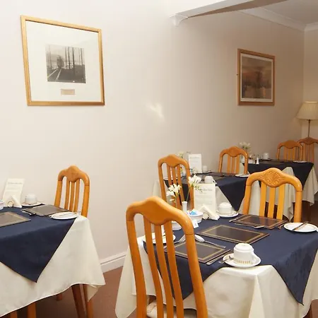 Cunard Guest House-2