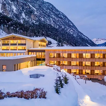 Alpenhotel Zimba-3