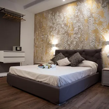 Fervore Luxury Rooms-3