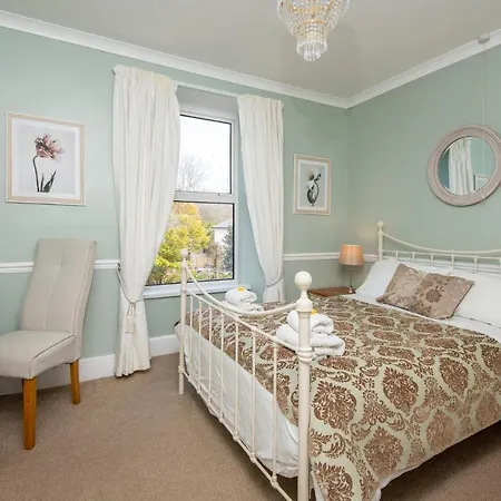 The Pendennis Guest House-3