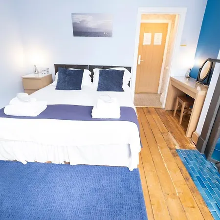 Cromer Guest House-3