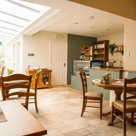 Cul-Erg House & Kitchen-3