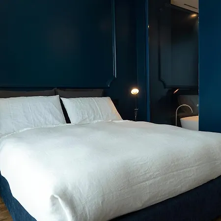 Piccola Maesta' Boutique Rooms-3