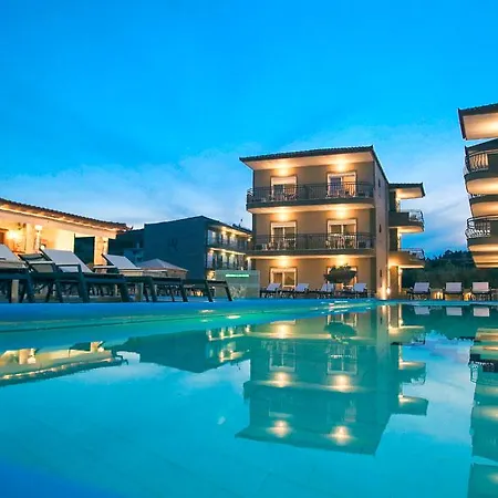 Royal Hotel And Suites-3