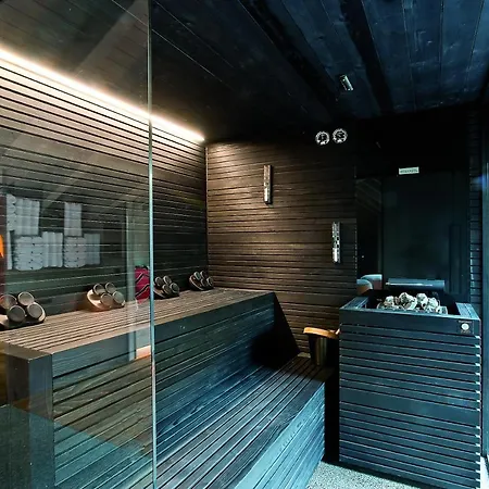 Areadocks Boutique Hotel-3