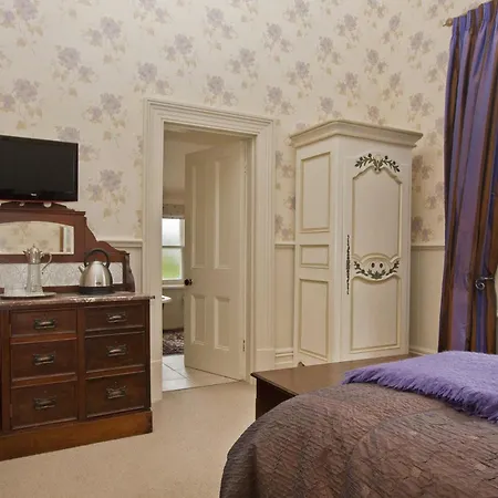Lilac Rose Boutique Bed And Breakfast-3