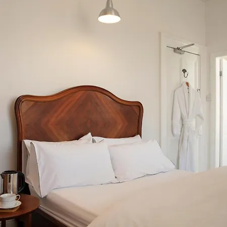 Square Tree House Hotel-3