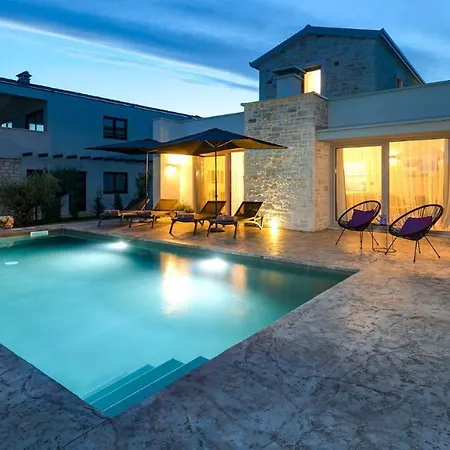 Villa Maslina By Villas Holiday-3