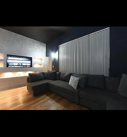 Swan Street Townhouse Hot Tub & Roof Terrace-2