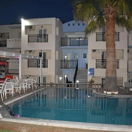Sunshine Studios & Apartments-2