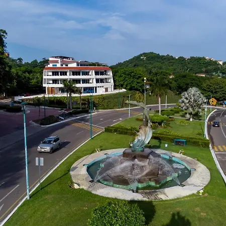 La Loma Suites-3