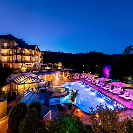 Romantischer Winkel RoLigio&Wellness Resort-3
