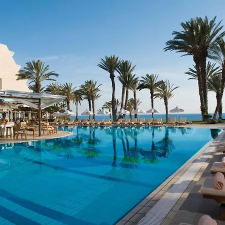 Constantinou Bros Pioneer Beach Hotel-3