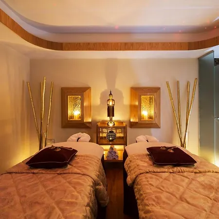 Constantinou Bros Pioneer Beach Hotel-2
