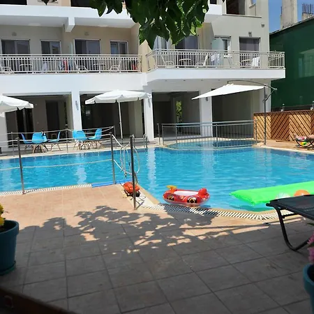 Aggelos Apartments & Deluxe Studios-2