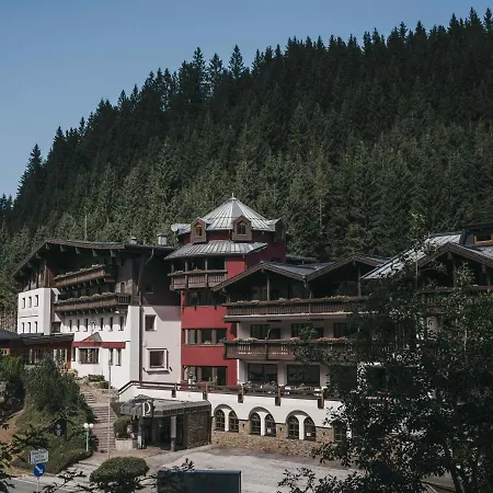 Ferienhotel Pass Thurn-2