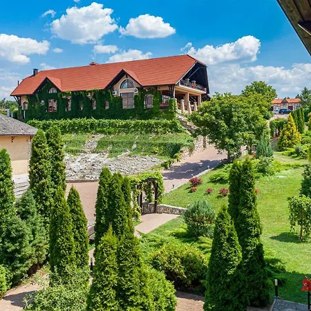 Chateau Vartely-3