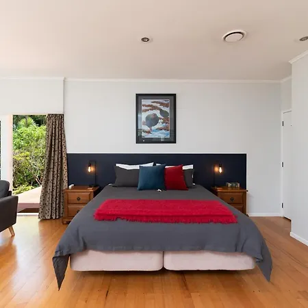 Pateke Lodge-3